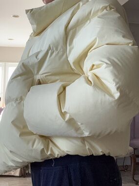 Athleta Cream  Puffer Jacket Size Medium